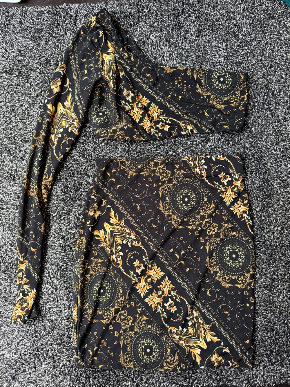 Fashion Nova Black & Gold Baroque Wrap Skirt Set